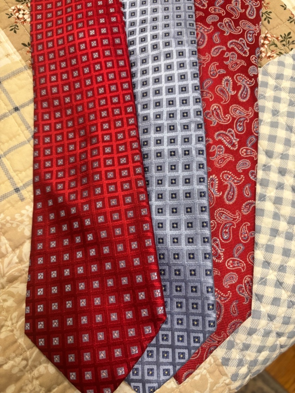 Roundtree & Yorke Red and Light Blue Patterned Tie Trio